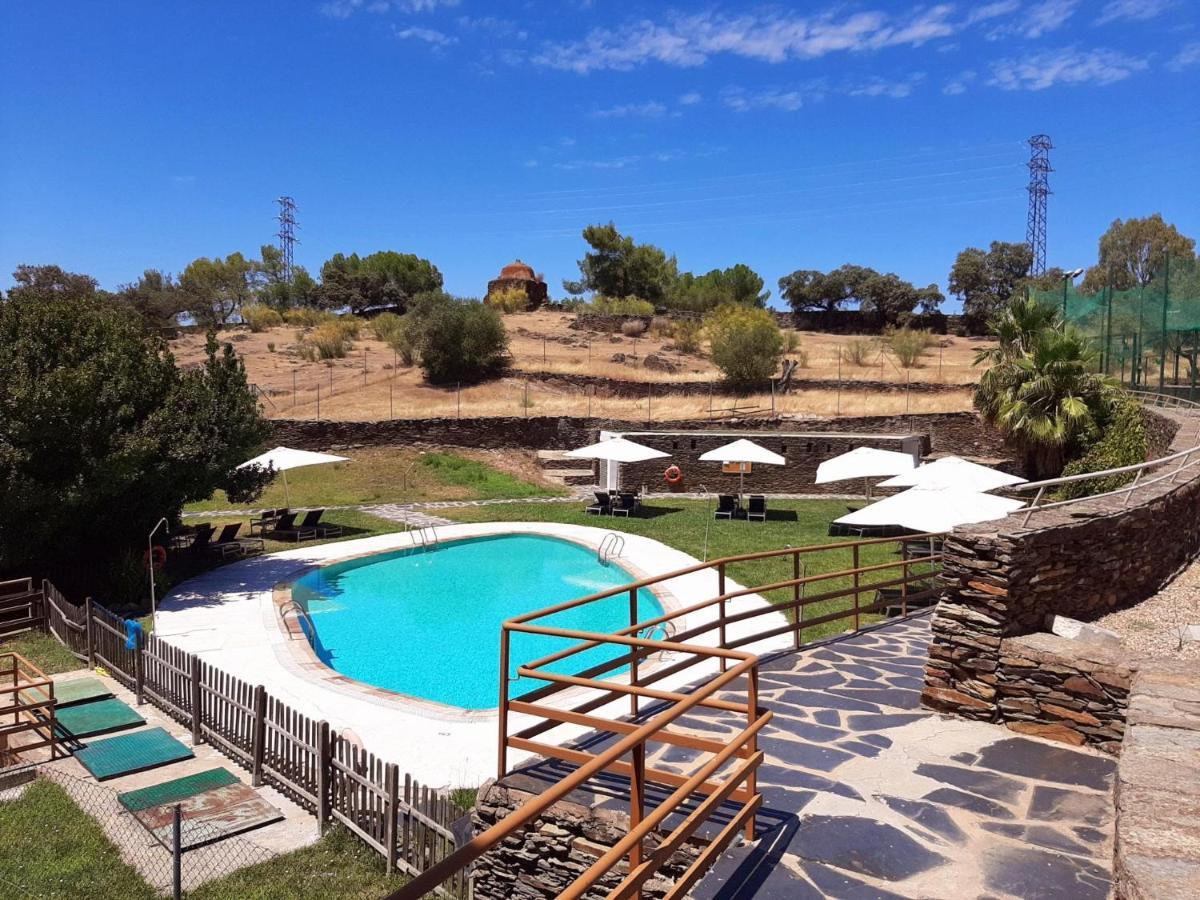 Hotel 4 Estrellas Conventual De Alcantara Kültér fotó
