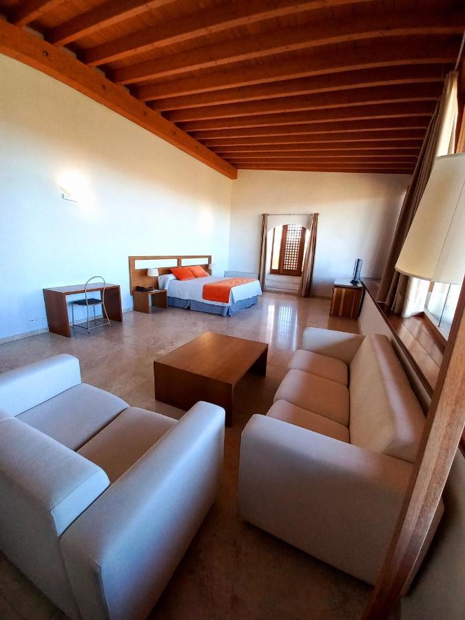 Hotel 4 Estrellas Conventual De Alcantara Kültér fotó