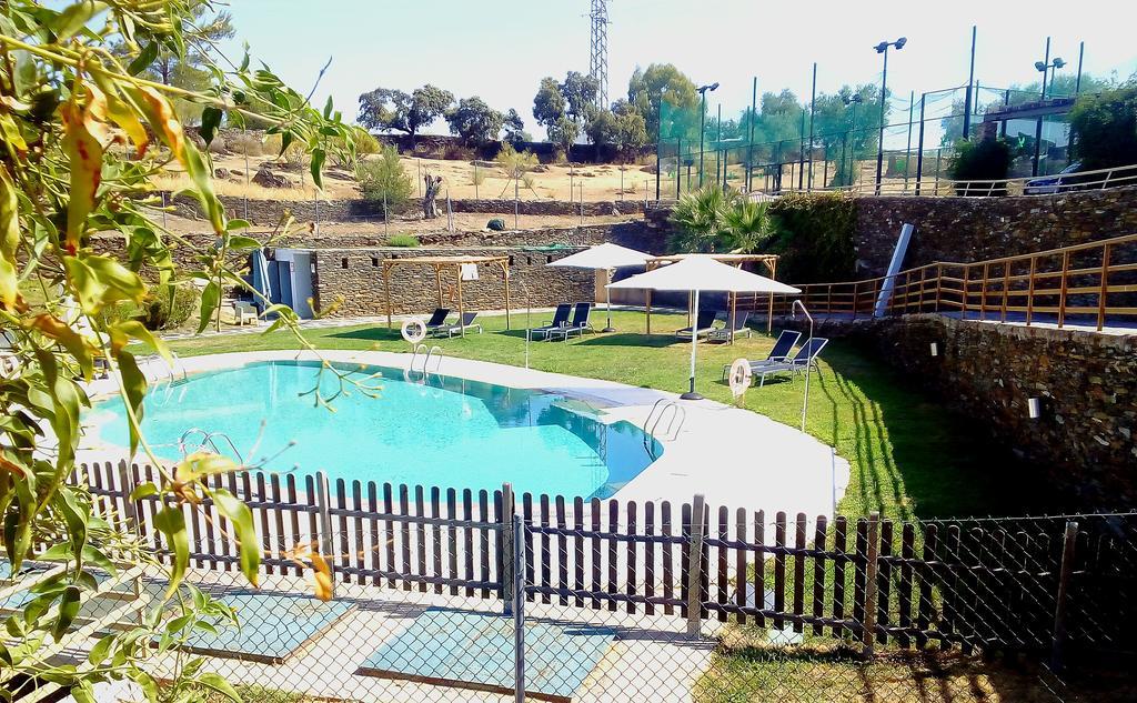 Hotel 4 Estrellas Conventual De Alcantara Kültér fotó